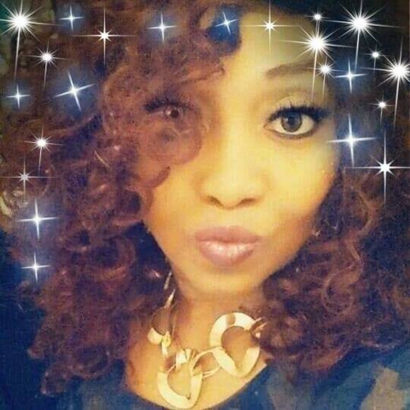 Meet your Posher, Jackie - Picture 1 of 1